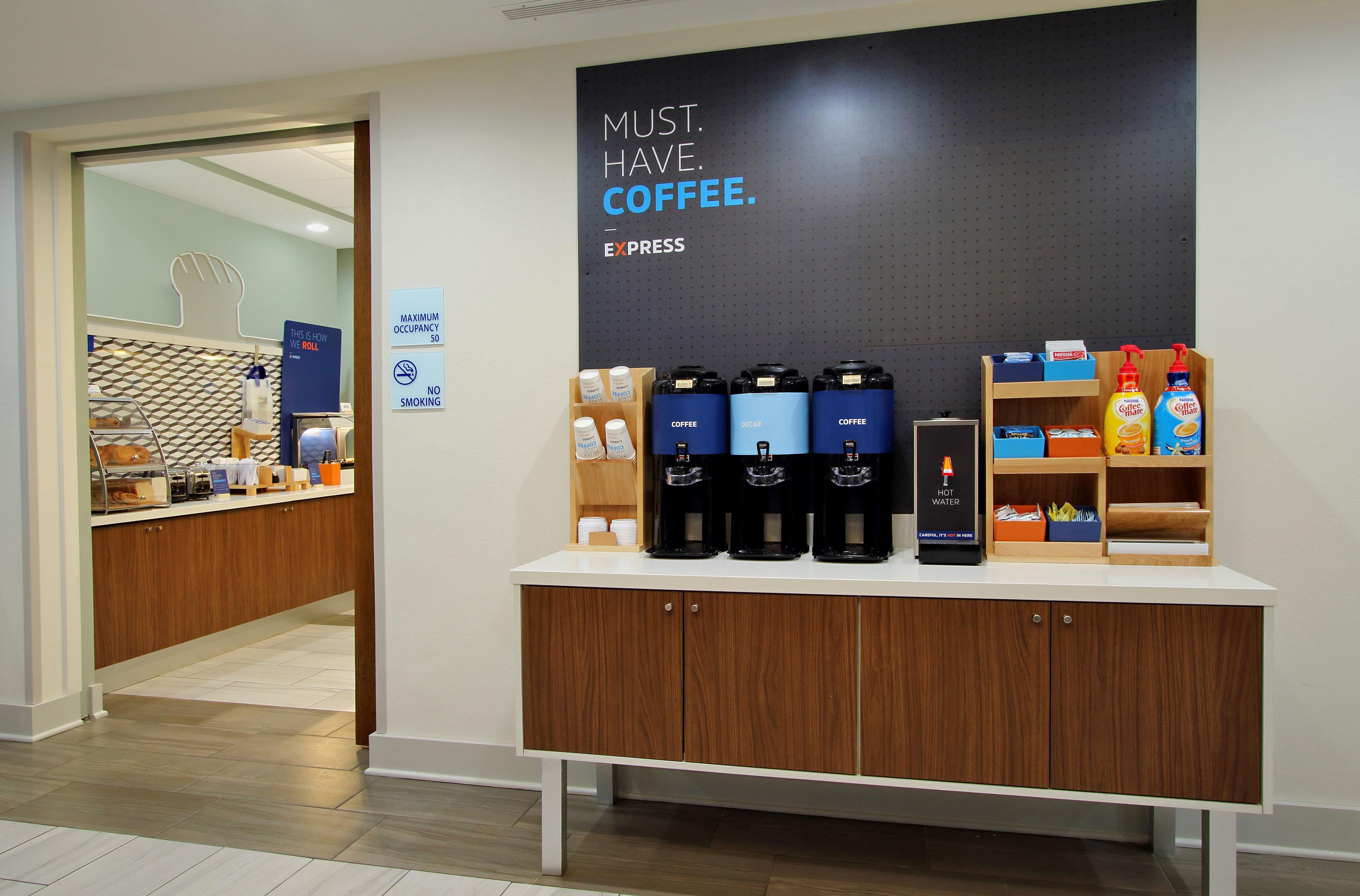 Holiday Inn Express Crestwood By Ihg Esterno foto