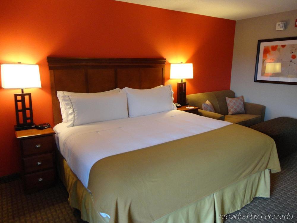 Holiday Inn Express Crestwood By Ihg Esterno foto