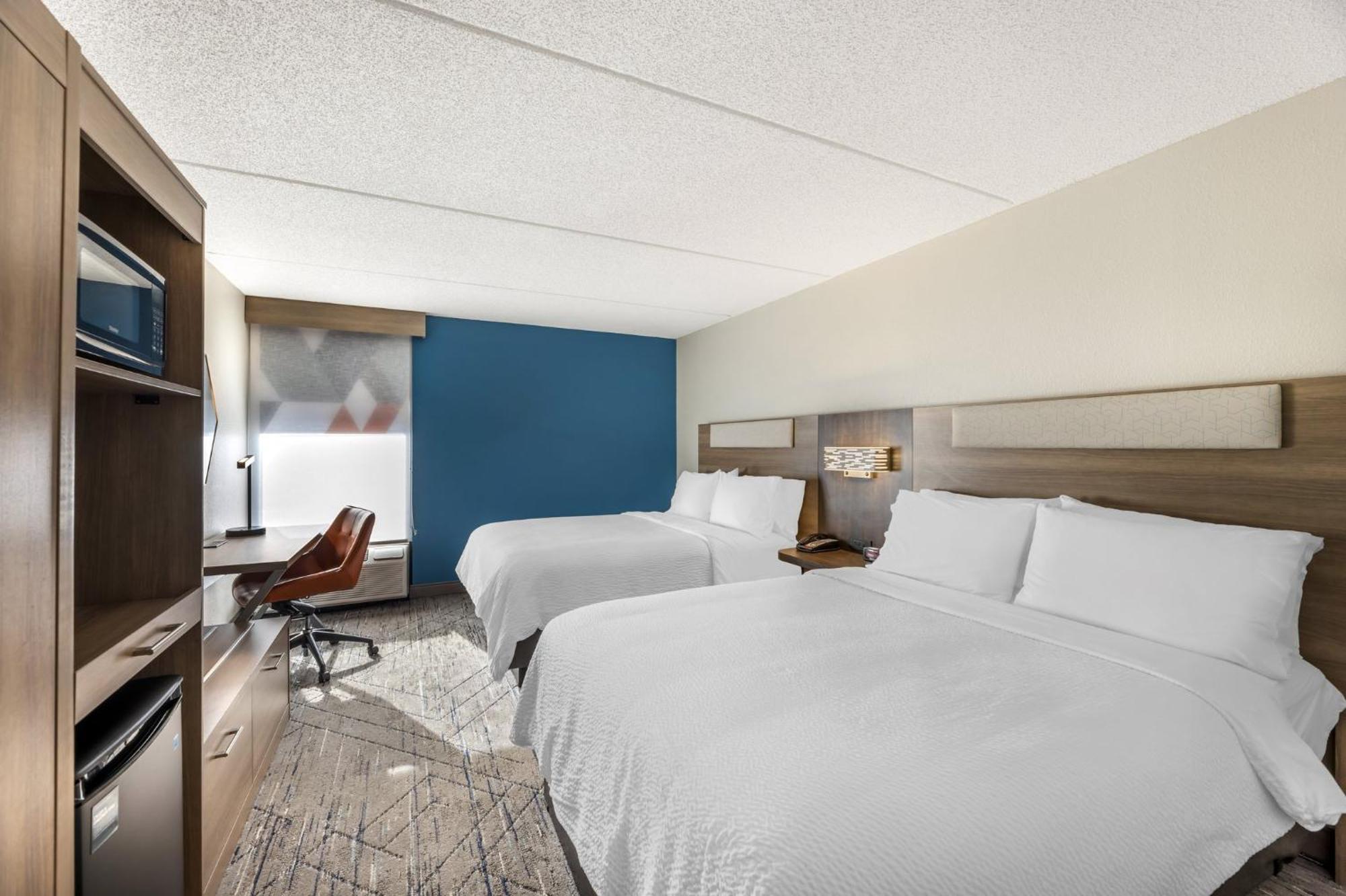 Holiday Inn Express Crestwood By Ihg Esterno foto